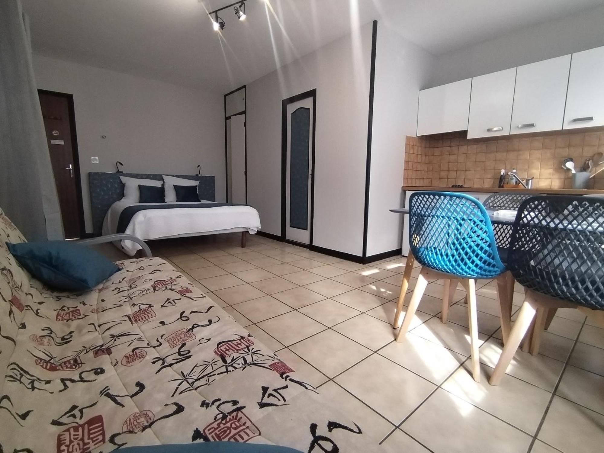 Apartamento Latre Freres Location Lourdes Exterior foto